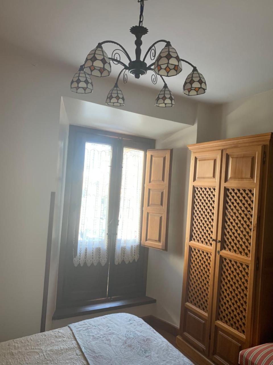 Hostal El Resbalon Cervera De Pisuerga Bagian luar foto