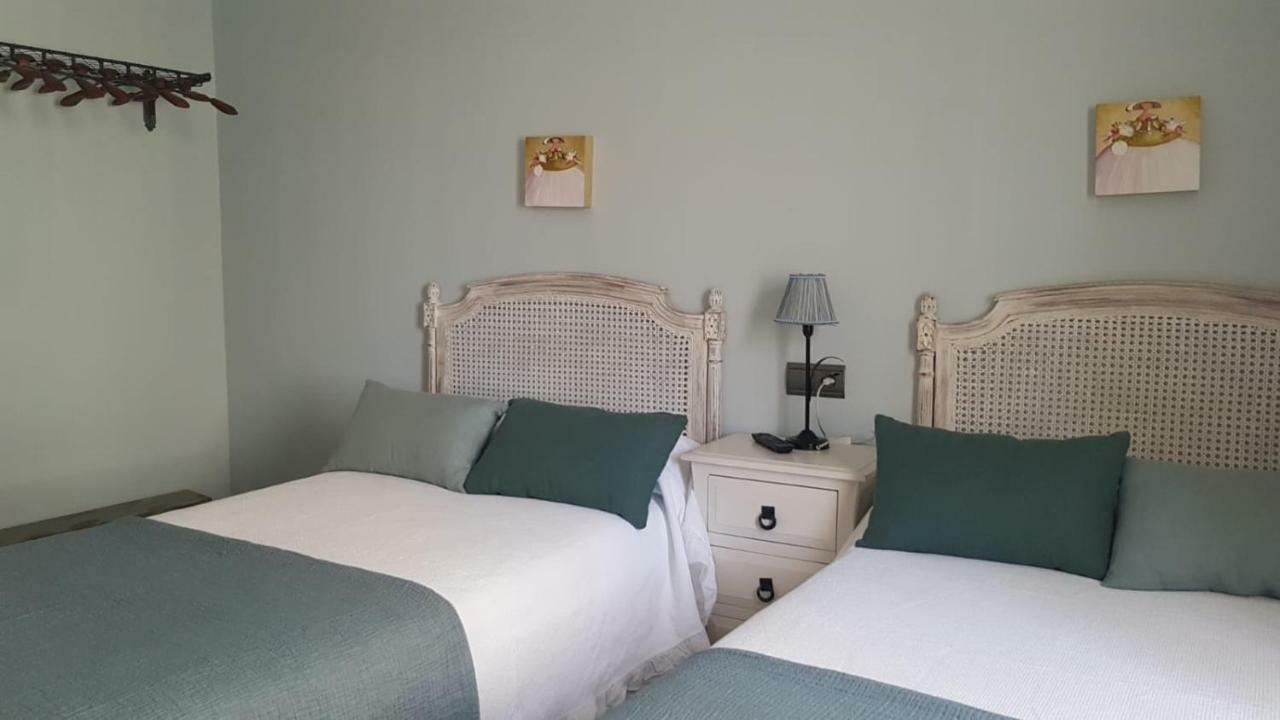Hostal El Resbalon Cervera De Pisuerga Bagian luar foto