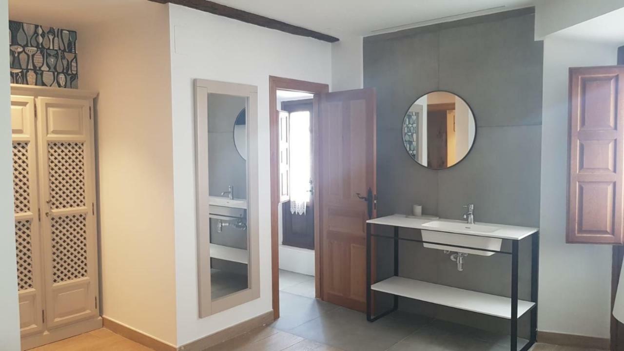 Hostal El Resbalon Cervera De Pisuerga Bagian luar foto